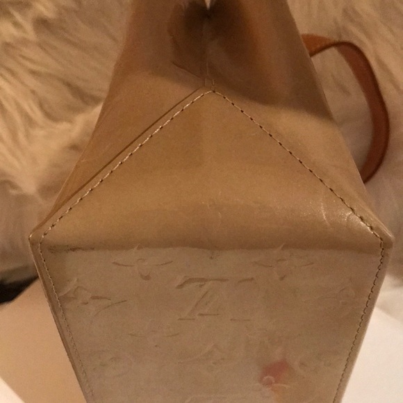 💯% Authentic Louis Vuitton Monogram Vernis Reade - Picture 4 of 14